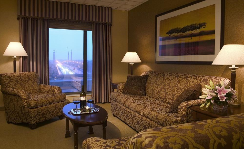 Sheraton Springfield Monarch Place Hotel Kültér fotó